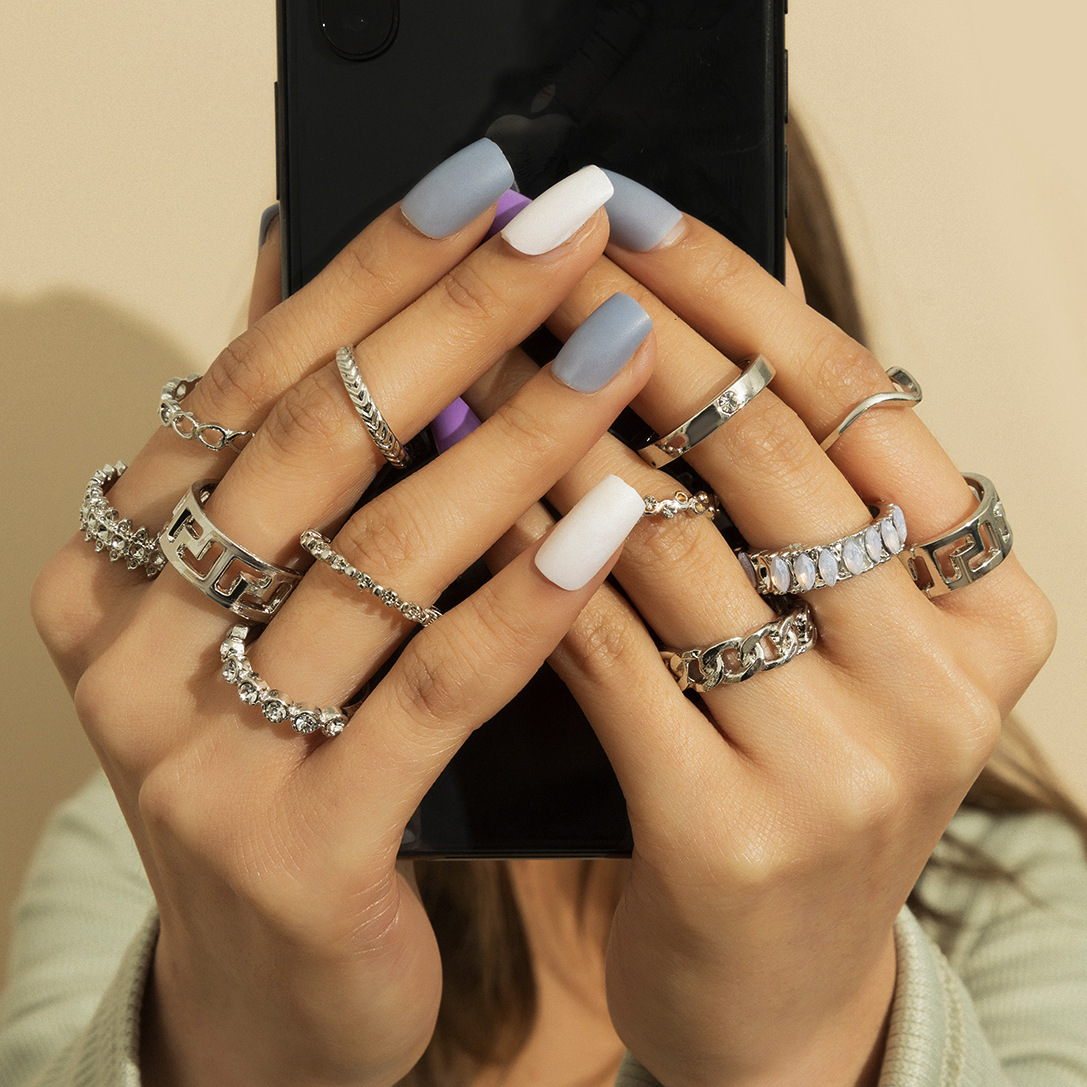 Threaded Micro-inlaid Chain-like Hollow Ring
