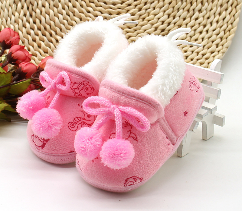 Title 4, Plush and thickened walking shoes