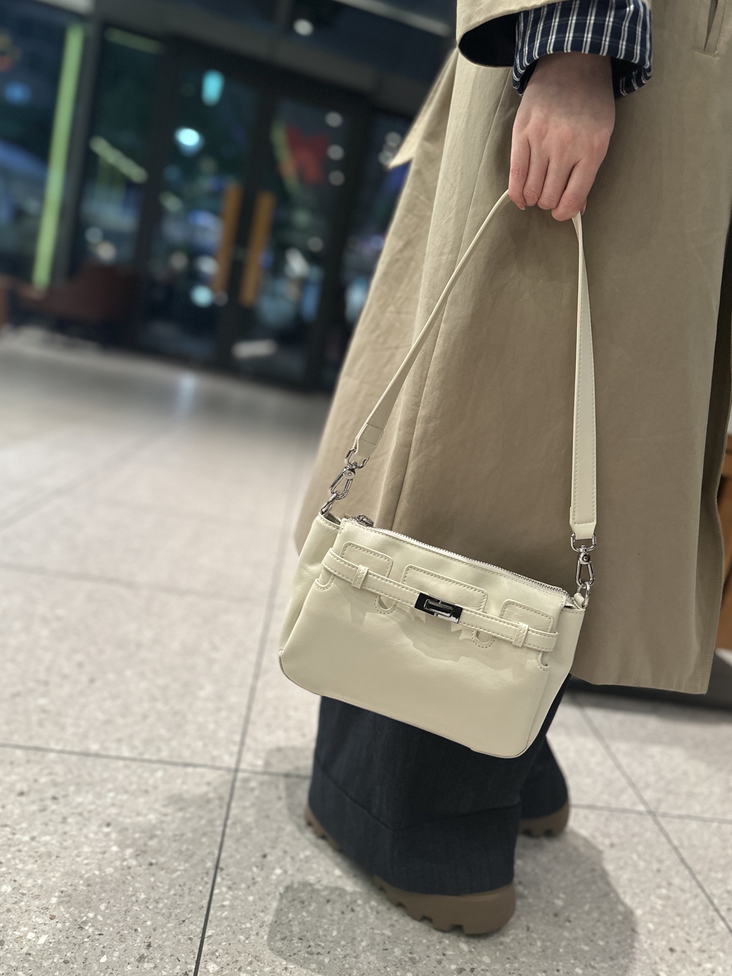 Custom Cross-Border Top-Grain Oil Wax Cowhide Underarm Bag 2026 New OEM Vintage-Feel Genuine Leather Handbag 2