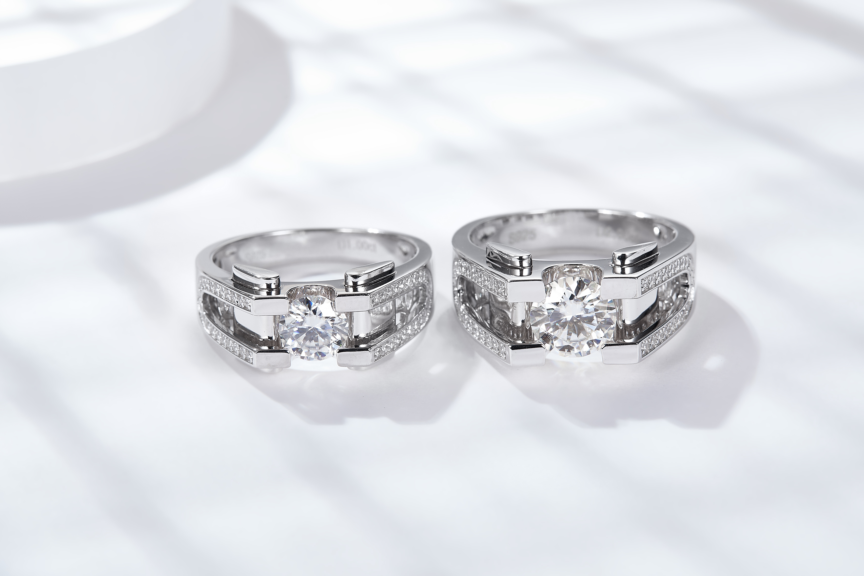S925 Sterling Silver 1&2ct Moissanite Ring, D-VVS1 Geometric Double-Band Design, Platinum Plated, US Sizes 5-9, GRA Certificate Gift Box