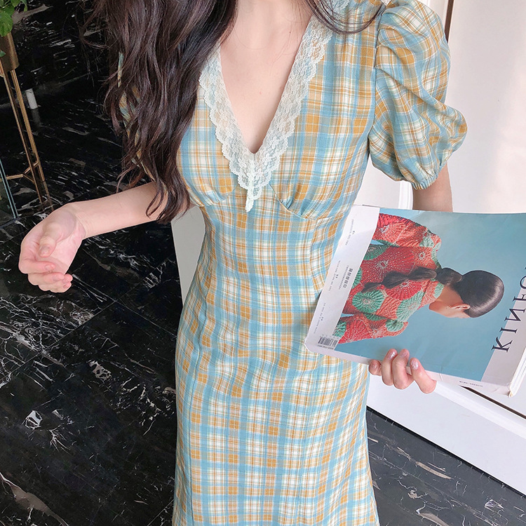 Puff-Sleeve Plaid Tea Dress, picture 4 of 5