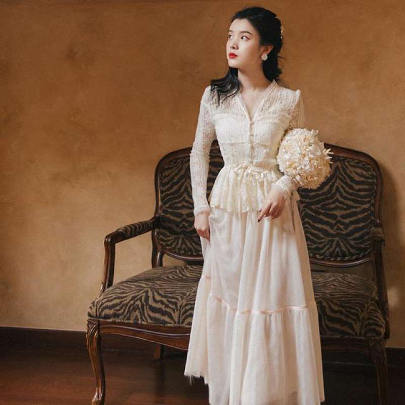 Women's Vintage Lace Court Shirt Mesh Skirt Two Piece Set