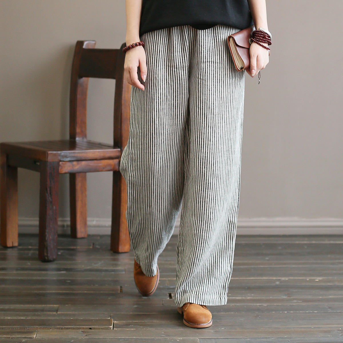 Title 4, Loose Mid-rise Elastic Waist Straight-leg Pants...