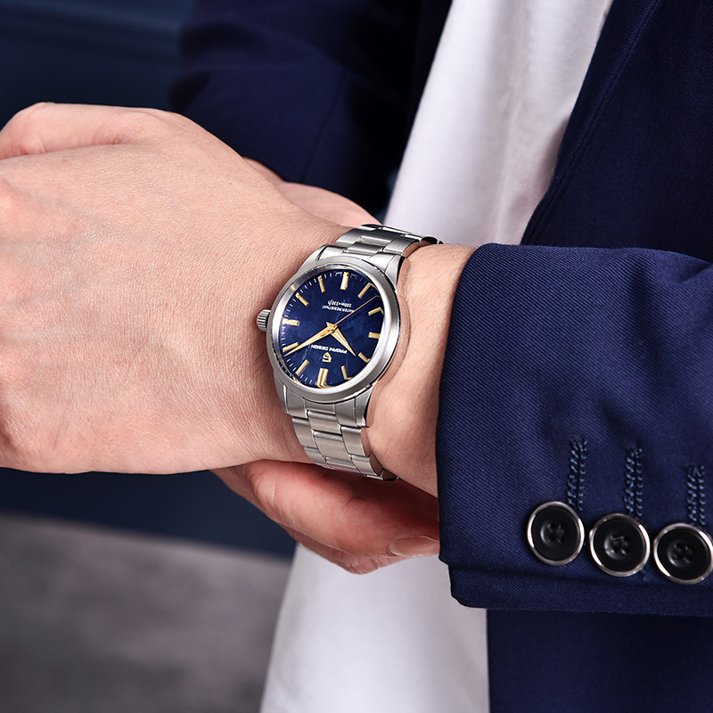 Men's Watch Fine Steel Shell With Fashionable Waterproof - Image 1