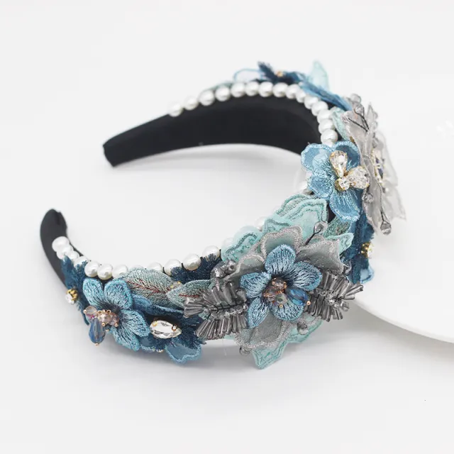 Baroque Sponge Exaggerated Pearl Lace Petal Diamond Crystal Geometry Ladies Prom Blue - Shop at LoveMi