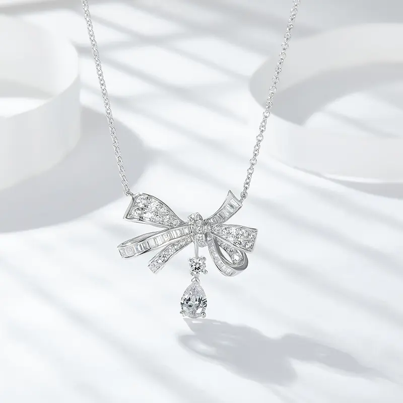 1Butterfly - A Fashionable And Luxurious Diamond Jewelry Pendant Set With Moissanite S925 Sterling Silver And Platinum Plating Prohibit TikTok sales