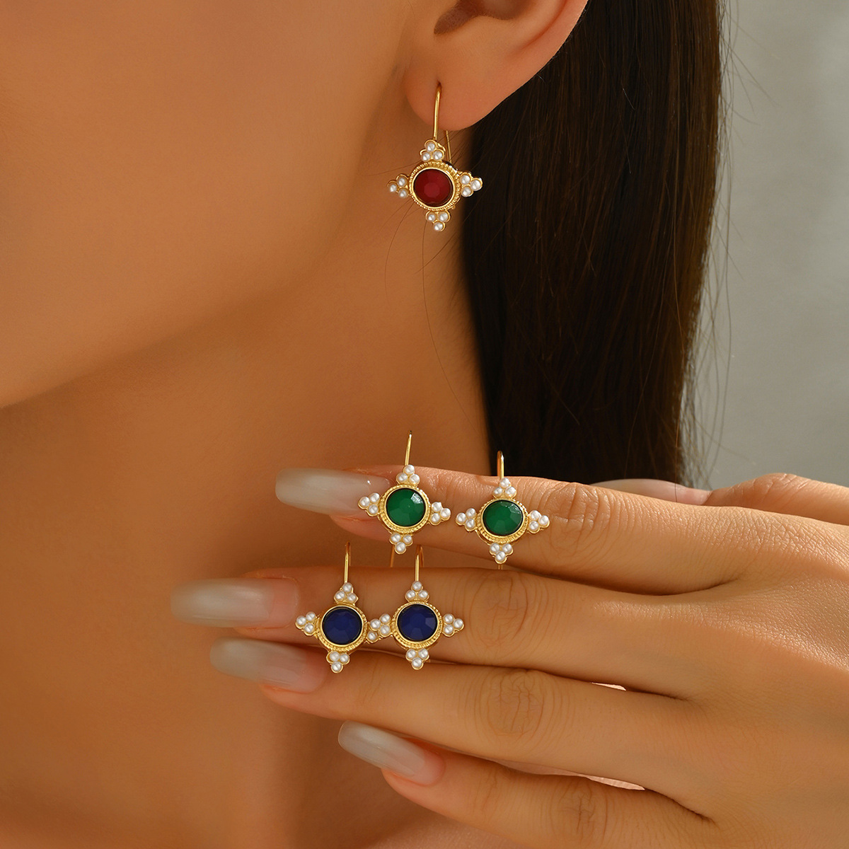 2026 New Arrival Cross-border European American Women Hook Earrings, Geometric Design Inlaid Rhinestone & Faux Pearl, Versatile Trendy Daily Ear Jewelry For Ladies