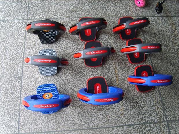 Доска конька смещения пластикового материала высокоскоростная с скейтбордом вихря ролика