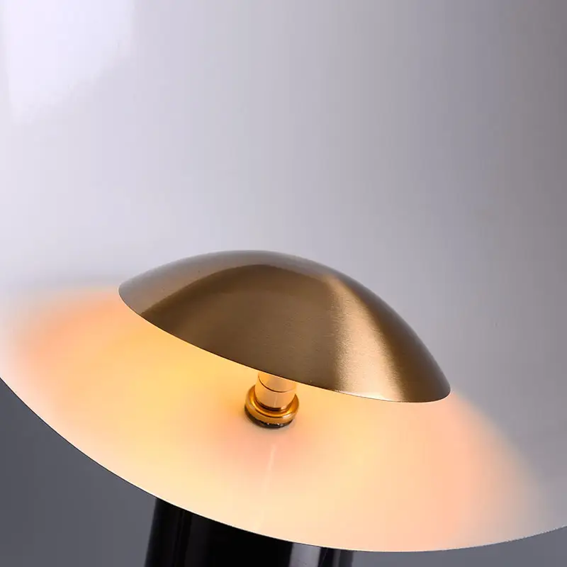 Postmodern Nordic Creative Hardware Tea Restaurant Table