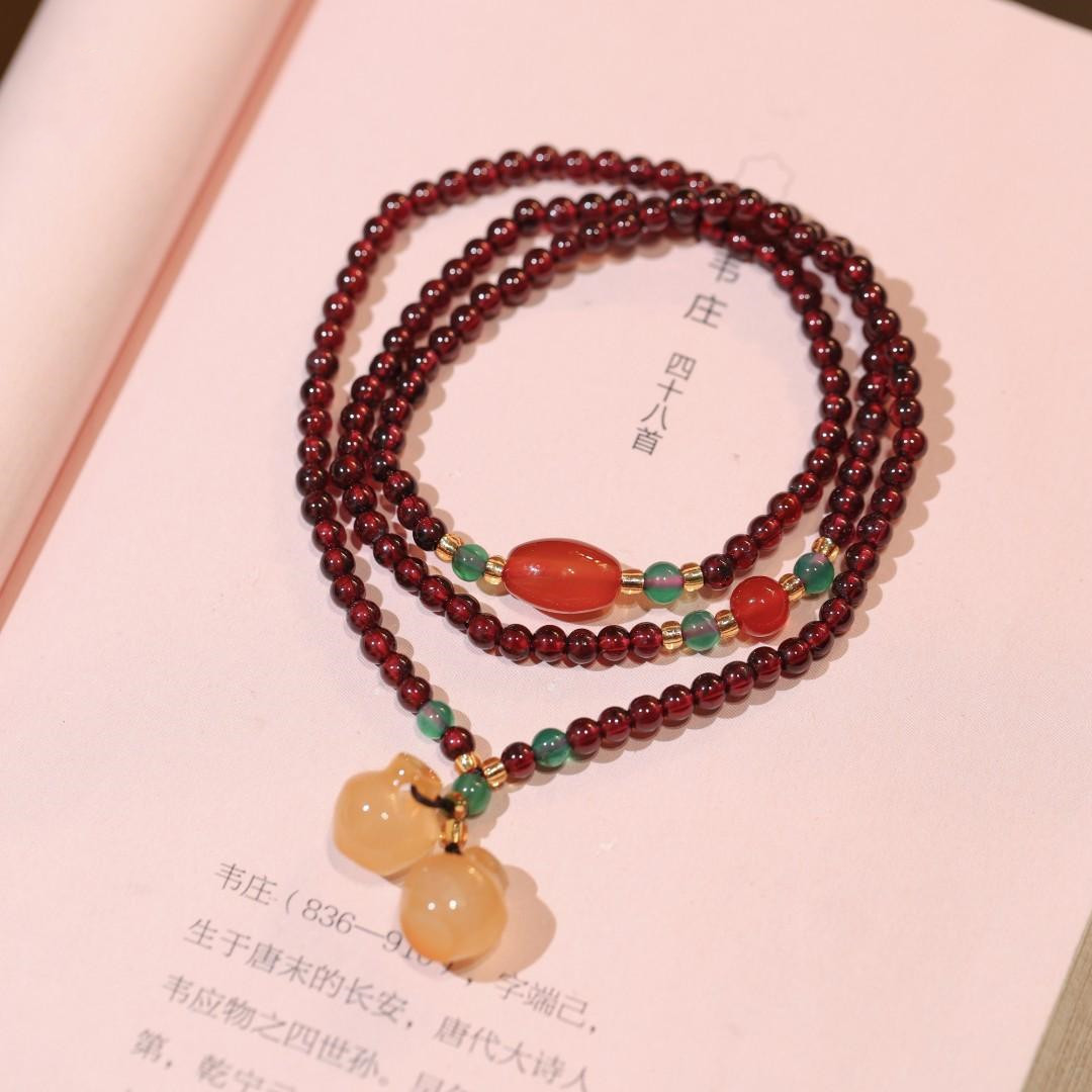 Natural Garnet Beaded Bracelet with Chalcedony and Agate Charms