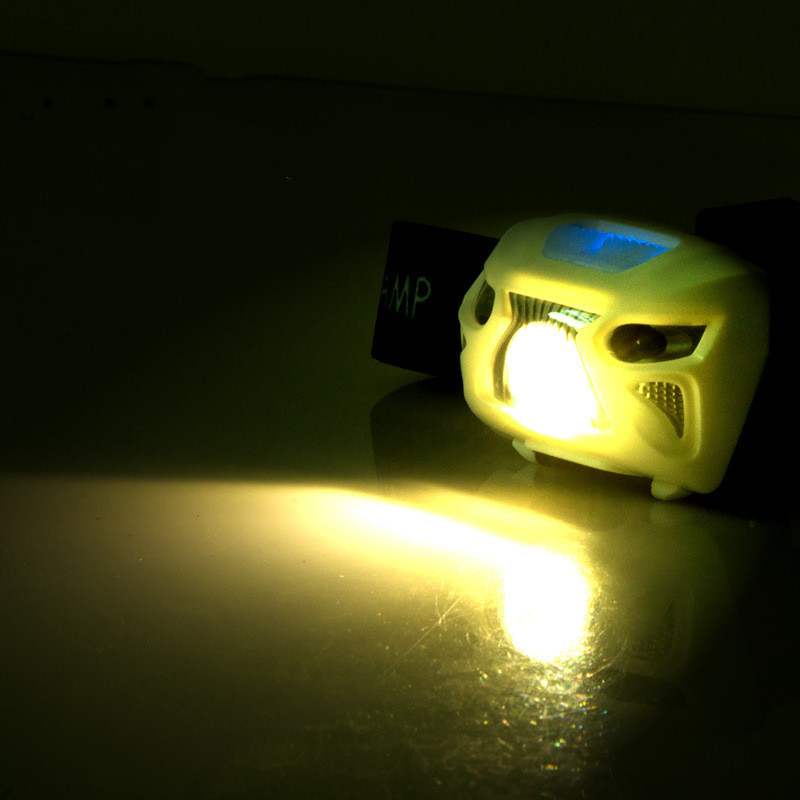 مصباح صيد بري قابل للشحن مع إضاءة ليد وحساس استشعار