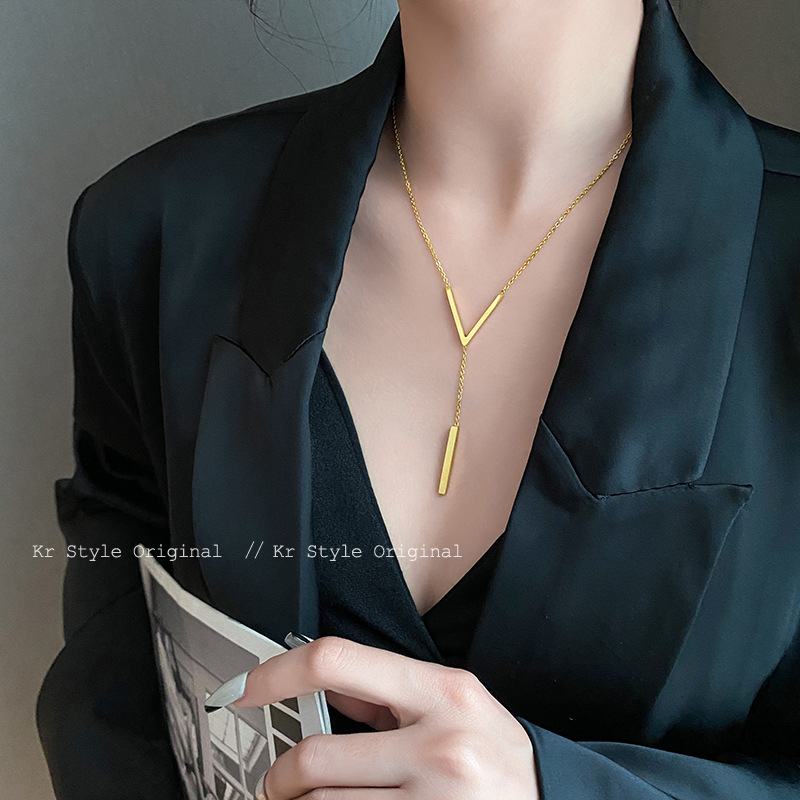 Temperament V-shaped Personality Pendant Titanium Steel Necklace Women