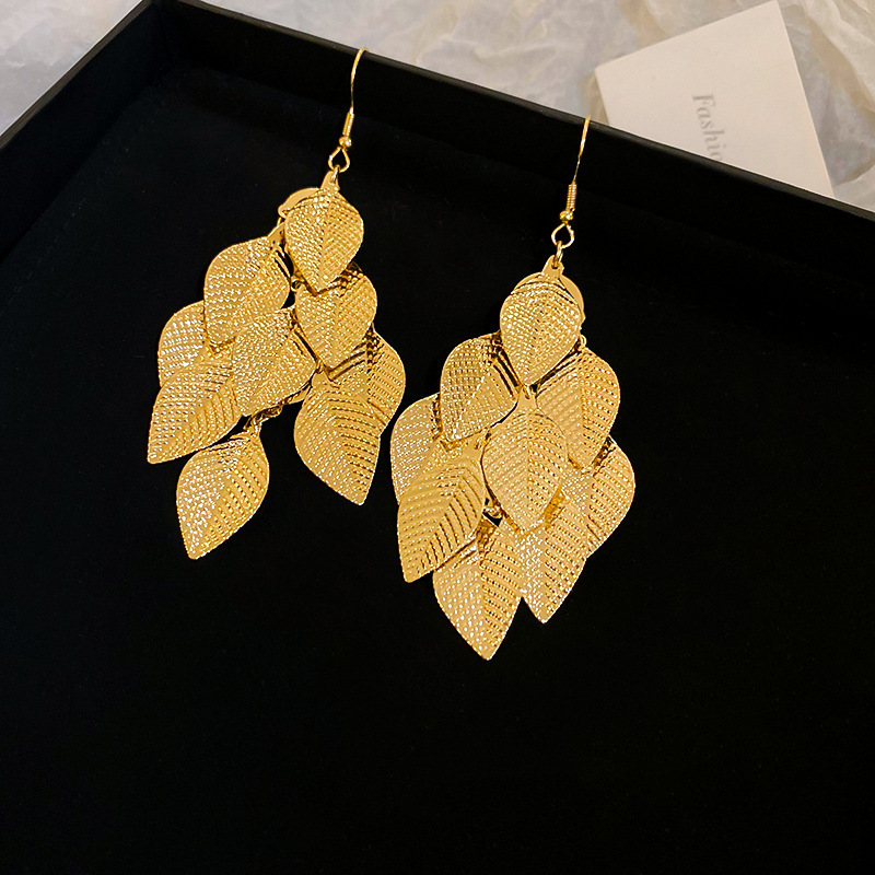 Luxury Vintage Floral Earrings For Women Silver Flower Drop Earrings Elegant Jewelry