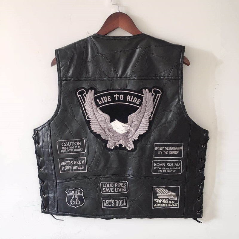 Men's Waistcoat With Silver-gray Embroidery Badge — image 1
