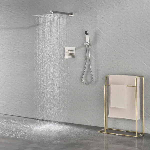 Wall-mounted Showerhead