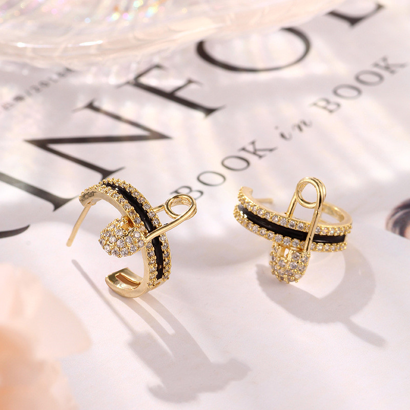 Design C-shaped Pin Personality Stud Earrings Cool Style Inlaid Zircon