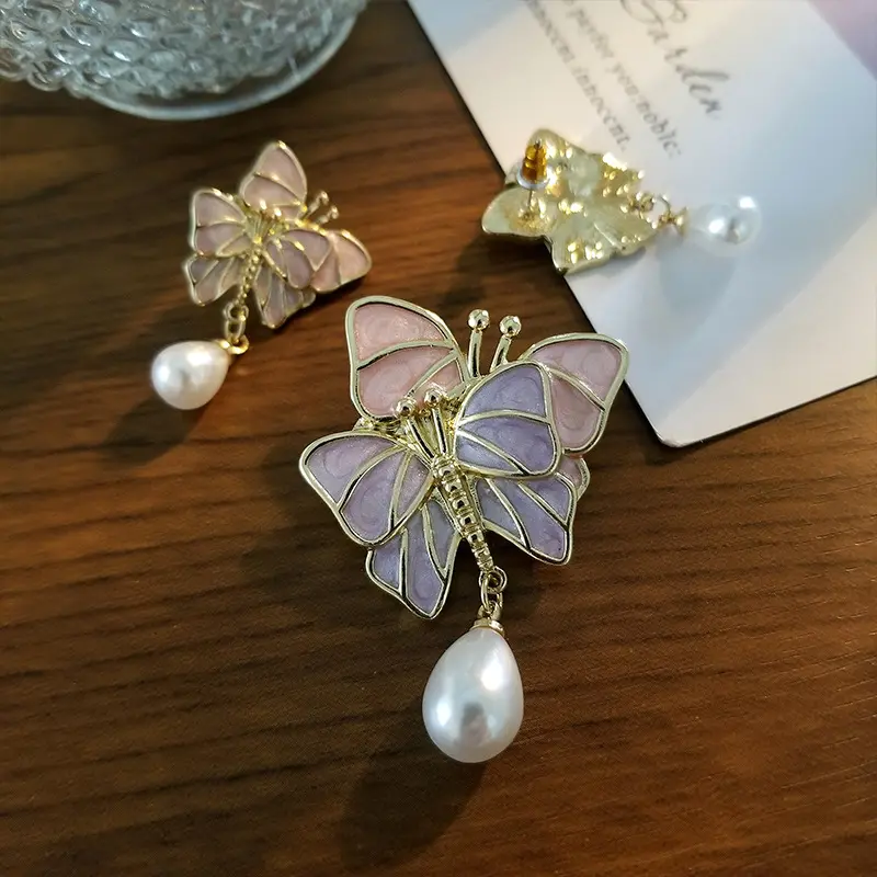 Tender Butterfly Brooch Female Silk Scarf Button