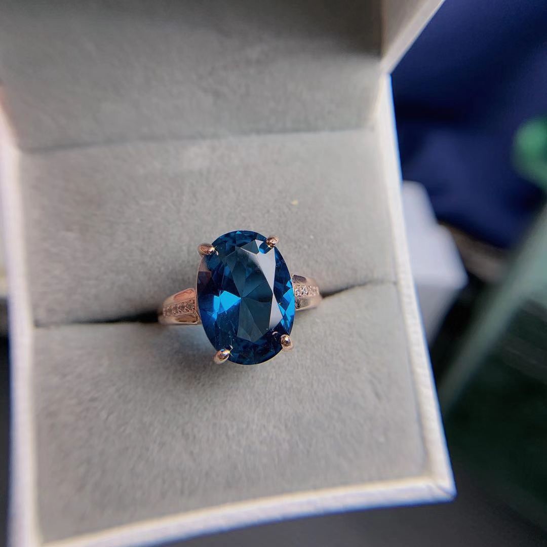 Women's Fashion Colored Gemstone Ring