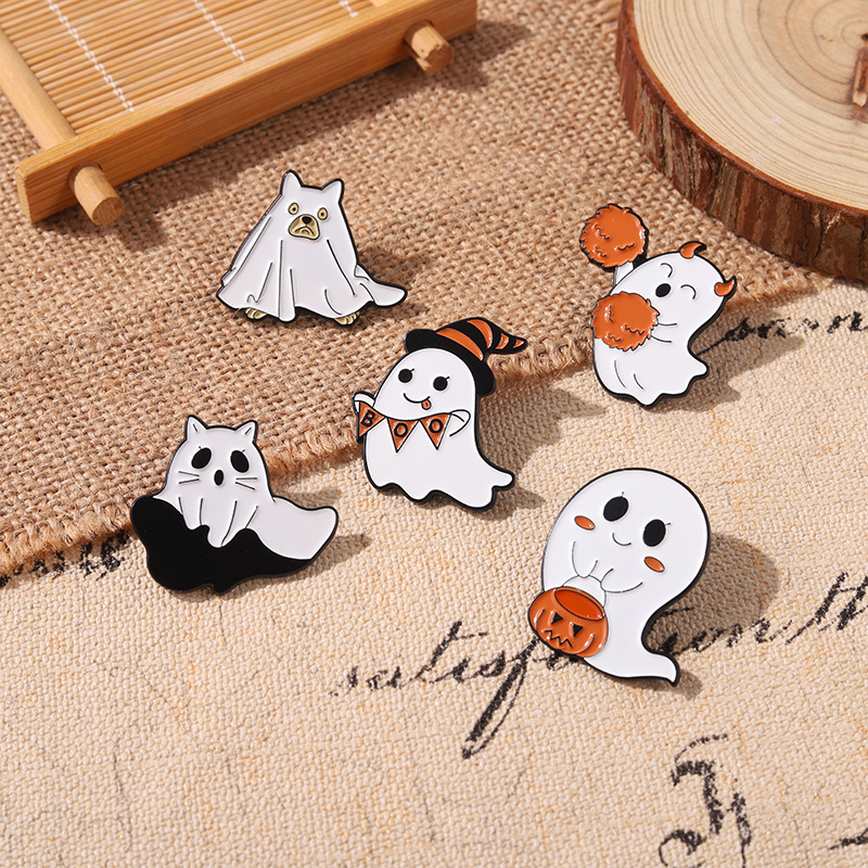 Title 11, Cartoon Halloween Cute Ghost Pumpkin Lamp Shape...