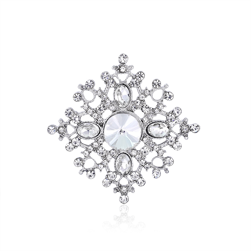 Title 2, Modische Alloy-Quadratbrosche mit Diamanten. Ve...