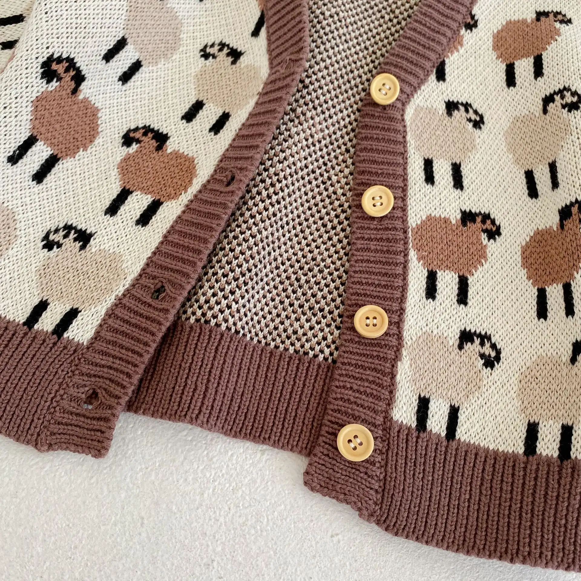 Little Lamb Jacquard V-neck Knitted Cotton Yarn Jacket