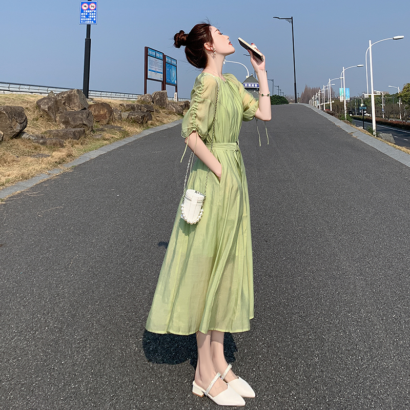 Round-Neck Loose-Waist Day Dress, picture 3 of 5
