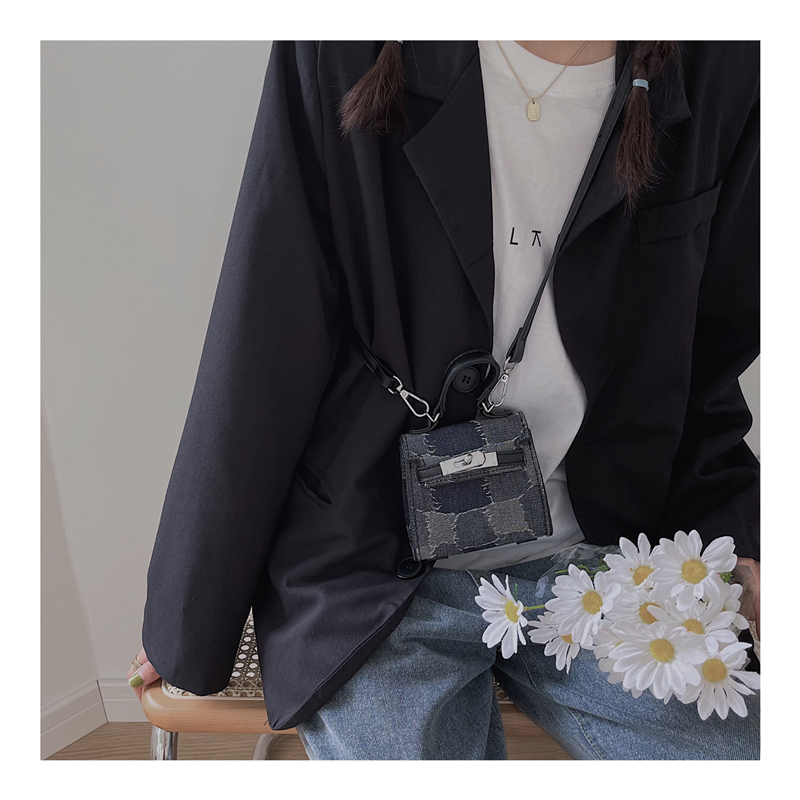 Fashion Messenger Canvas Bag Ins Versatile