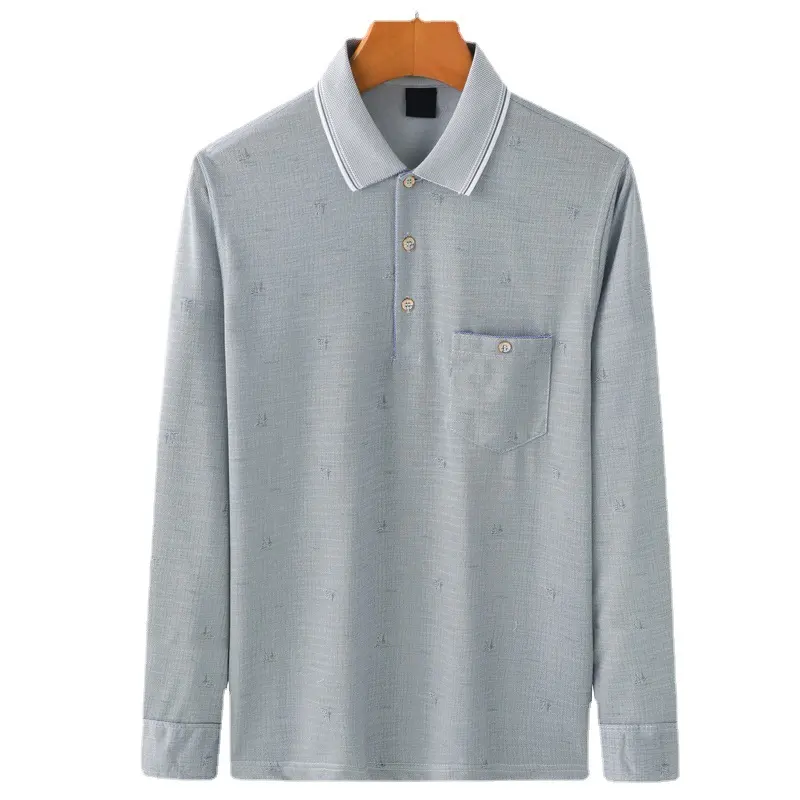 Dad Wears a Long-sleeved T-shirt with Thin Spring