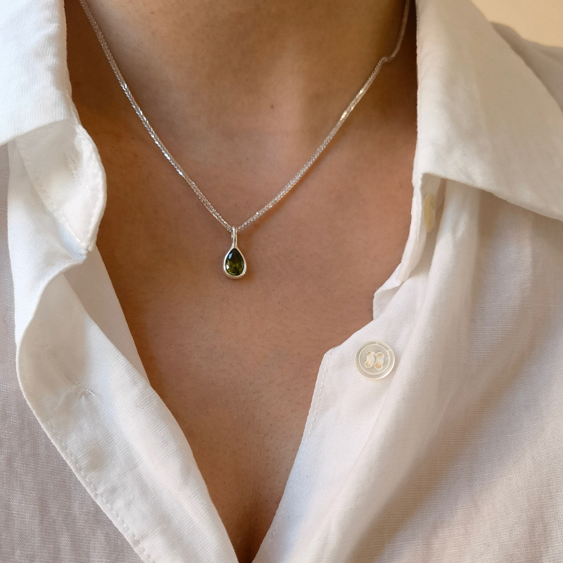 Women's Fashion Simple Sterling Silver Pendant Necklace Collarbone Chain