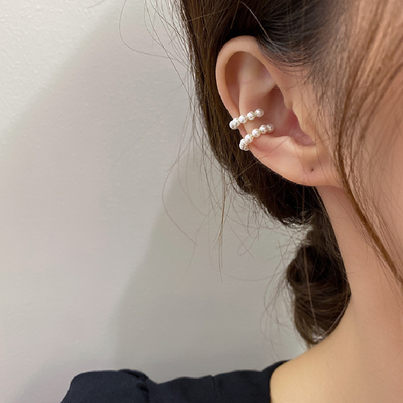 Sweet C-shaped Pearl Temperament Small Earrings Xianfanins Wind Ear Clip
