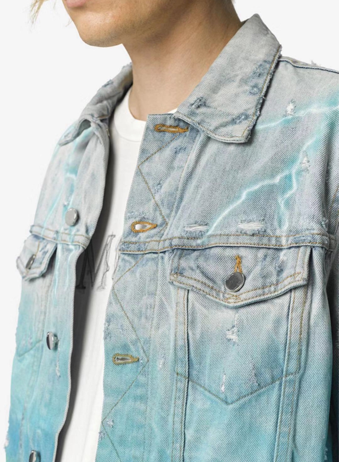 Title 17, Spitfire Jeansjacke mit dreiköpfigem Drachen