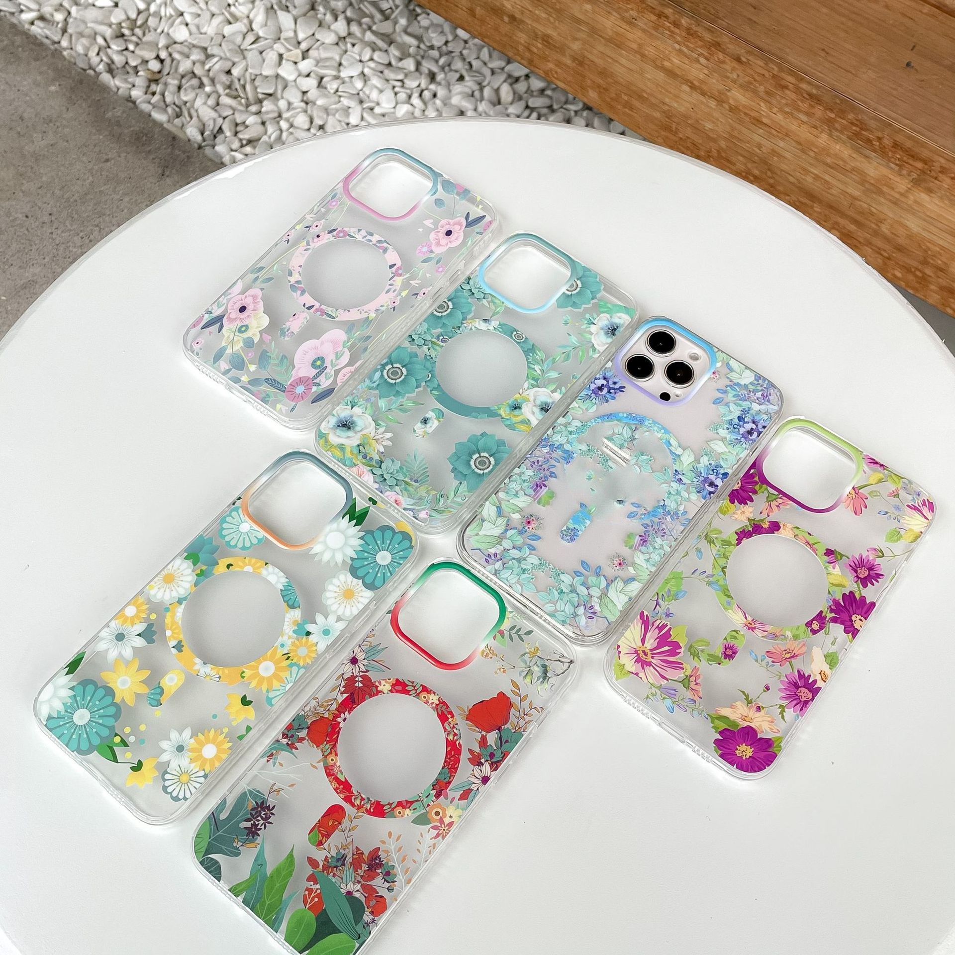 Magnetic Attraction Fall-proof Protective Sleeve For Flowers - Image 3