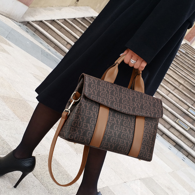 Signature Boston Pillow Bag - interior