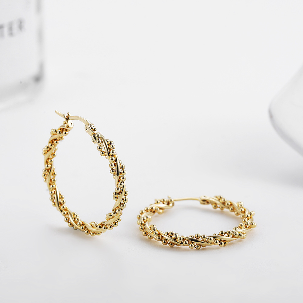 Title 4, Fashion Round Chain Twist Earrings