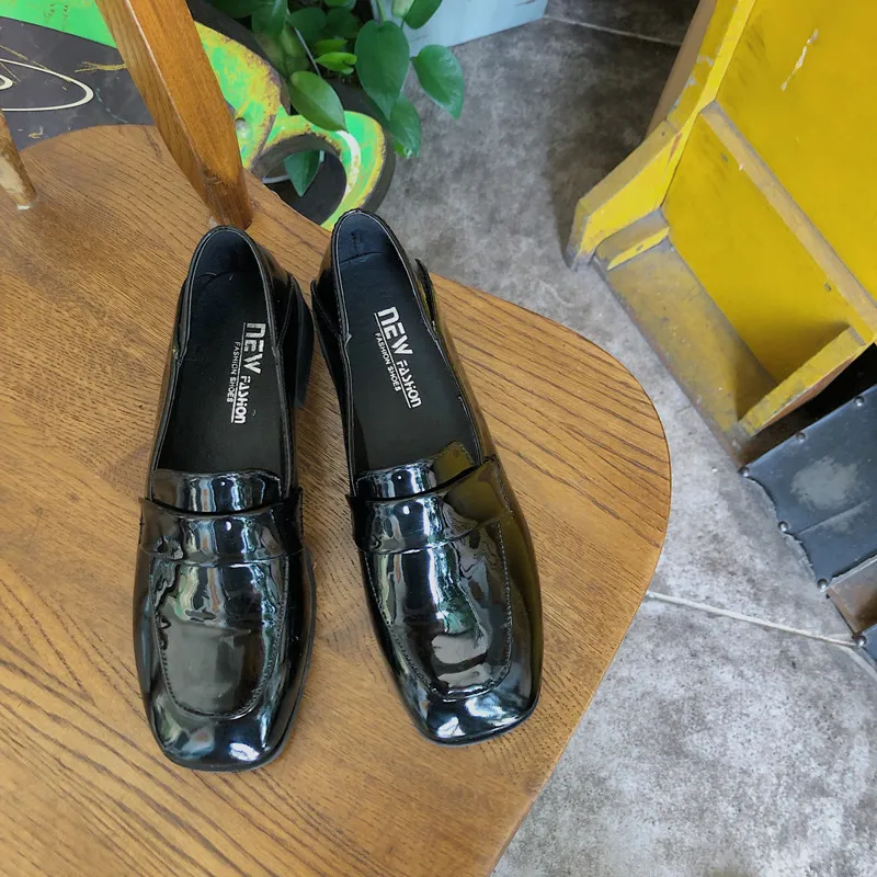 Retro Square Toe Mid-heel Soft Leather Chunky-heel Loafers - Black