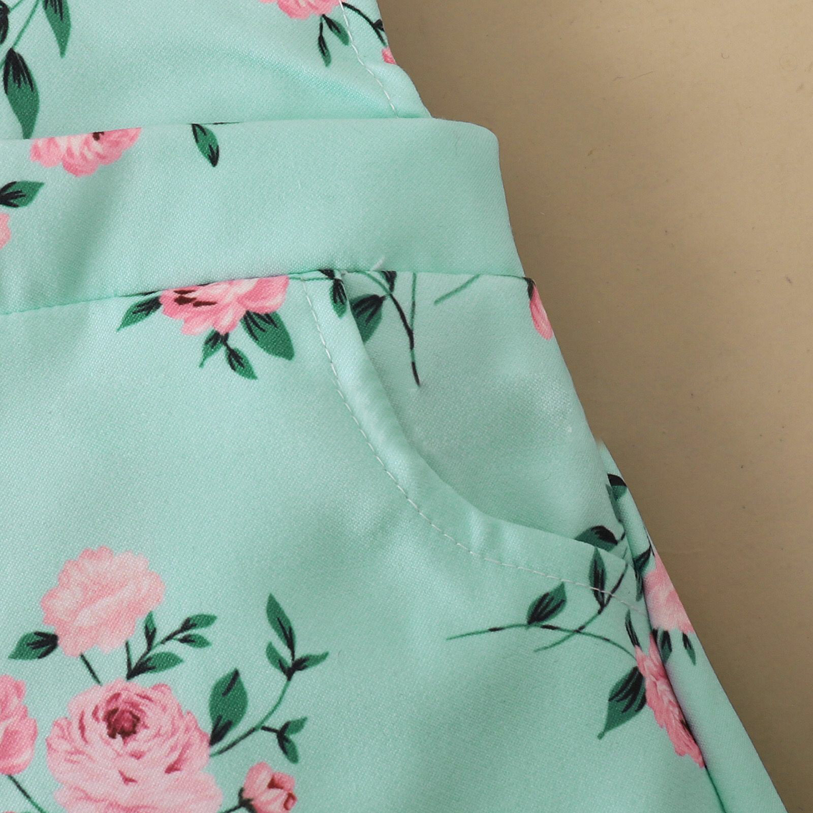 Short Sleeve Flounced Sleeve T-shirt Floral Suspender Pants Suit — view 5