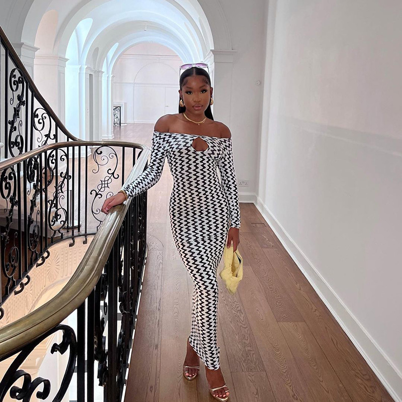 One-collar Hollow Long-sleeved Corrugated Print Dress