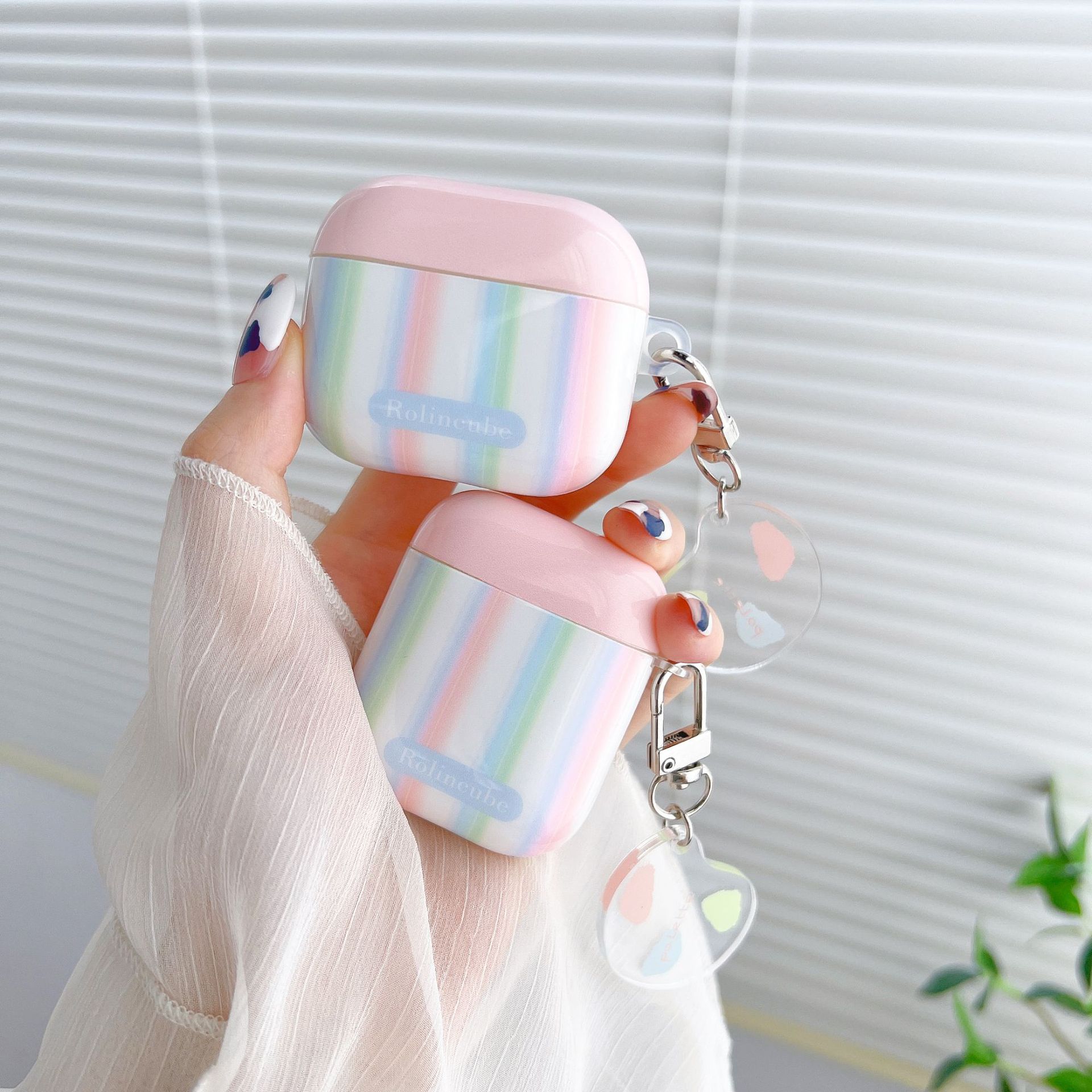Color-coded Bluetooth Headphone Case - Image 11