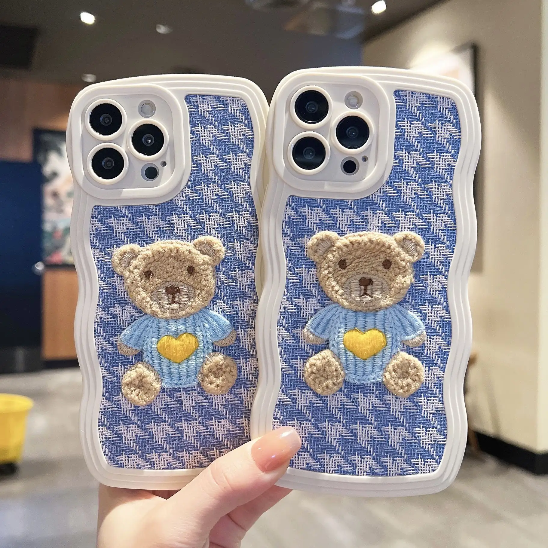 Fashion Three-dimensional Bear Phone Case