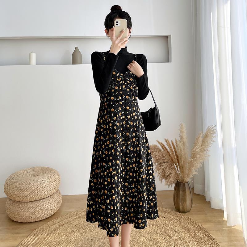 V-neck Velvet Floral Waist Slim Suspender Dress