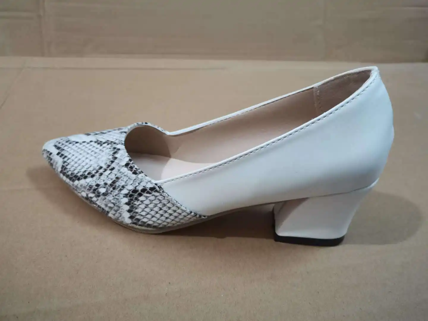 New Women Autumn Pointed Toe Shallow Shoes