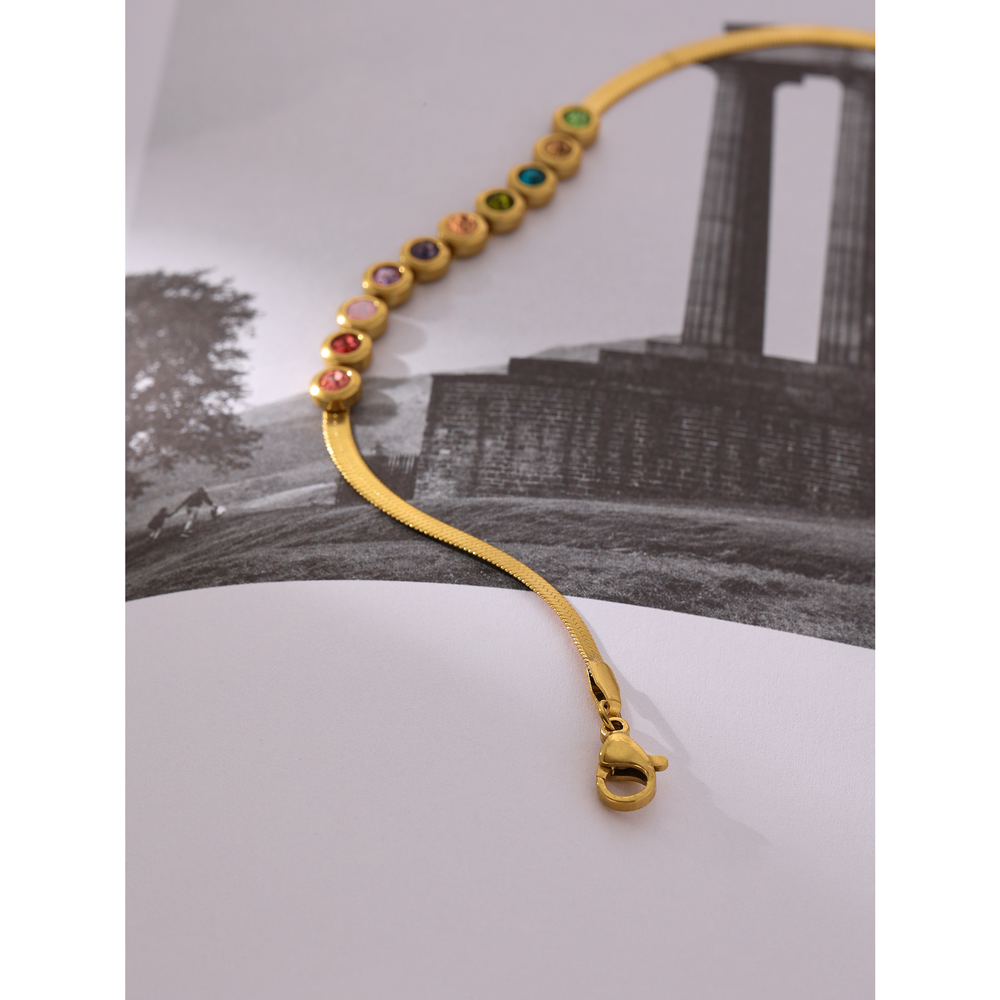 سوار شخصية مبدعة وعصرية وجريئة