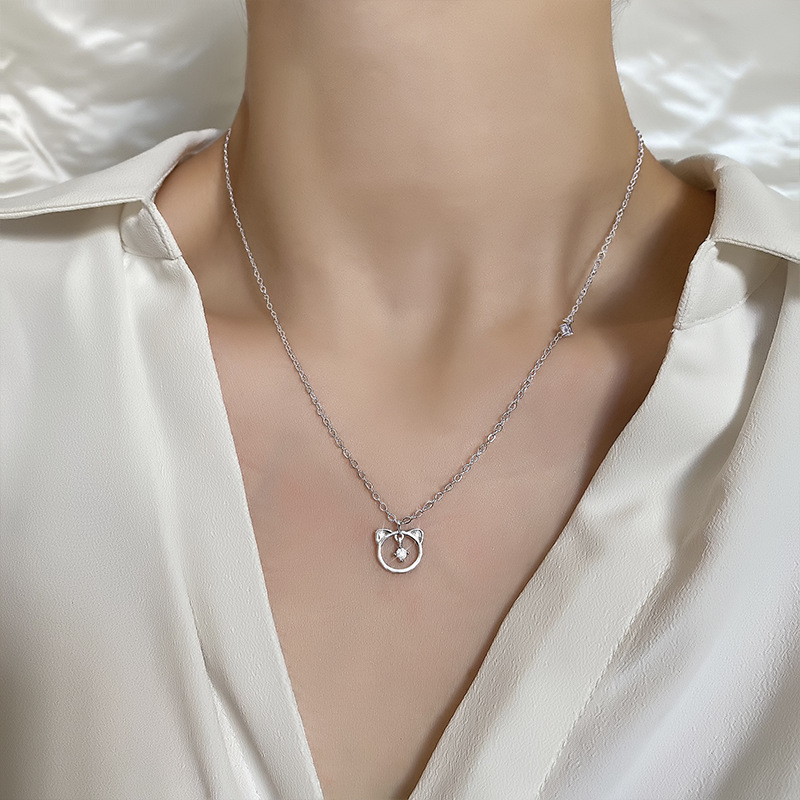 Women's Hollow Cat Single Diamond Pendant Necklace