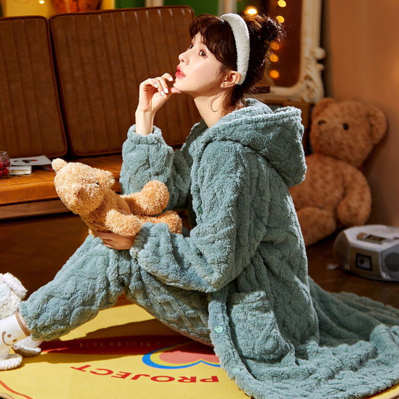 Title 2, Long Flannel Robe Bathrobe Loungewear Set