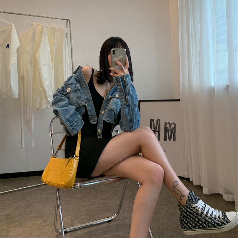 Light Blue Denim Jacket For Women - Image 2