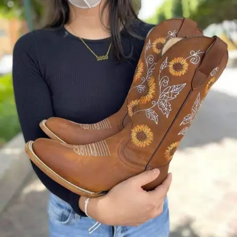 Embroidered Sunflower Figure Fashion Martin Boots