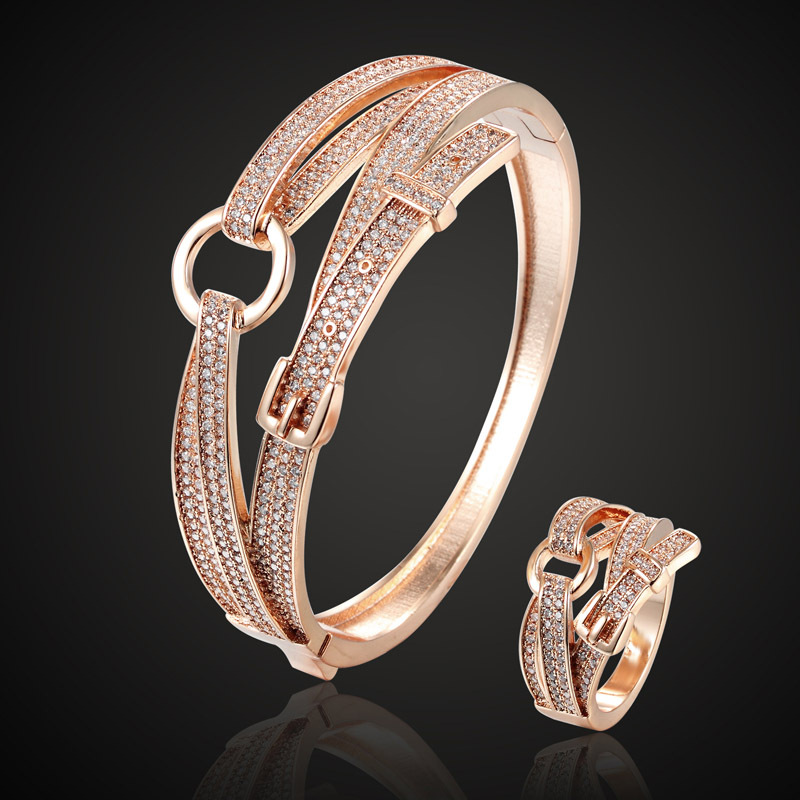 Title 5, Anillo Micro Set Zirconia con Personalidad de M...