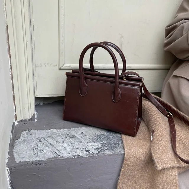 Niche Vintage Oil Wax Leather Shoulder Handbag Coffee - Shop at LoveMi
