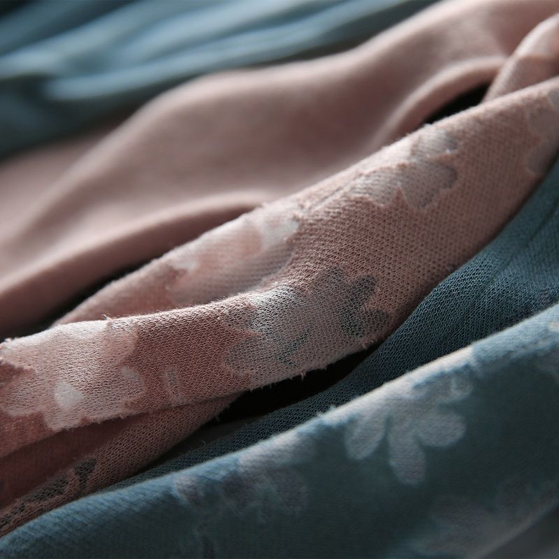 Women's Round Neck Long-sleeved Loose And Versatile Lightweight Base Sweater