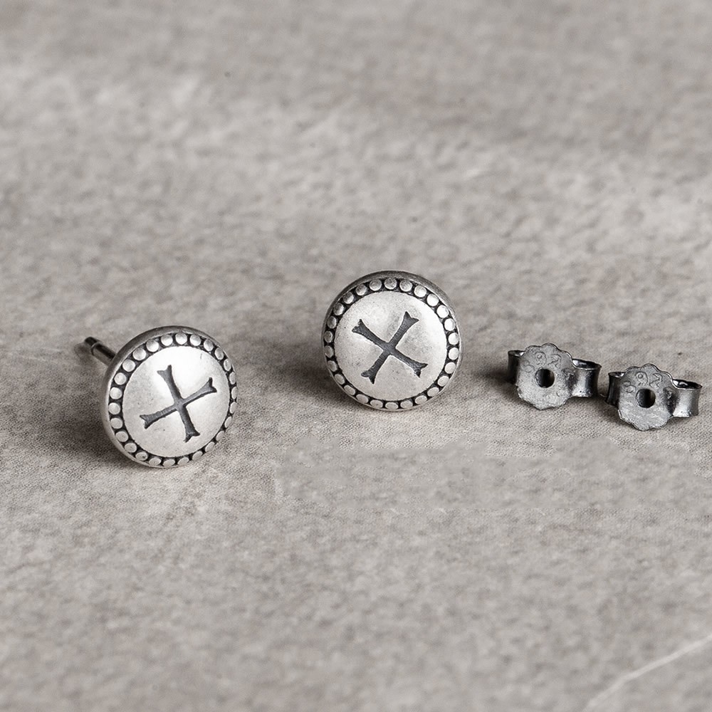 Title 3, S925 Sterling Silver Retro Round Studs